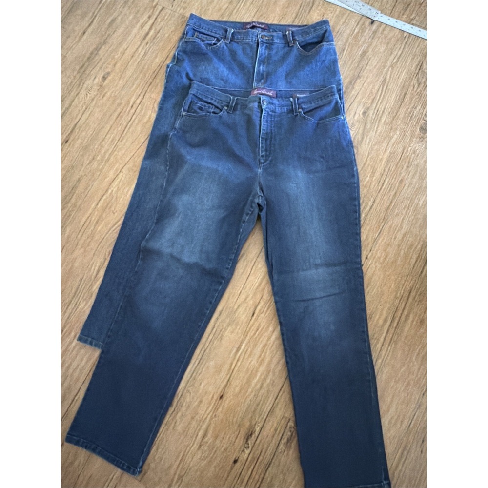 gloria vanderbilt amanda jeans 2 Pair Of Size 16 Stretch Denim